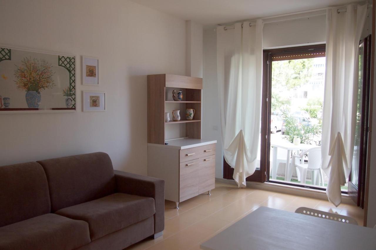 Le Rose Beach & Suites Appartamenti Fronte Mare A Villarosa Martinsicuro Zewnętrze zdjęcie